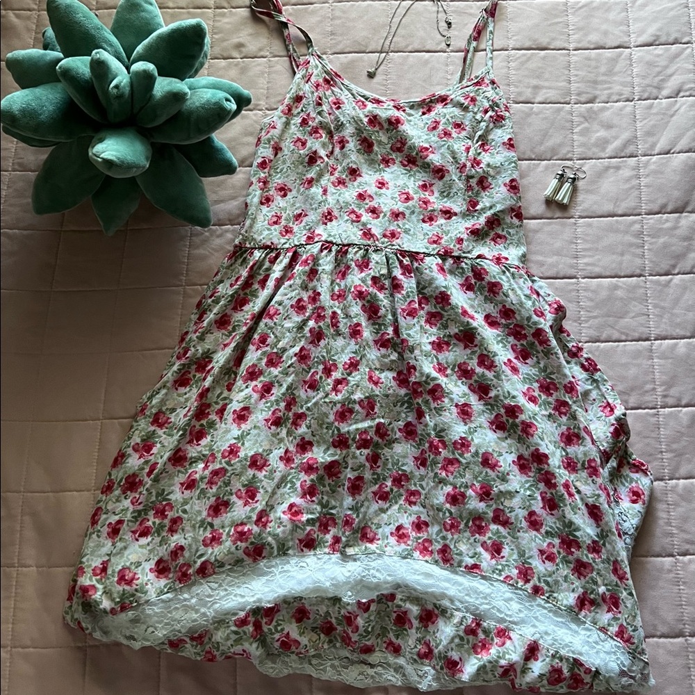 Floral Dress 🌸